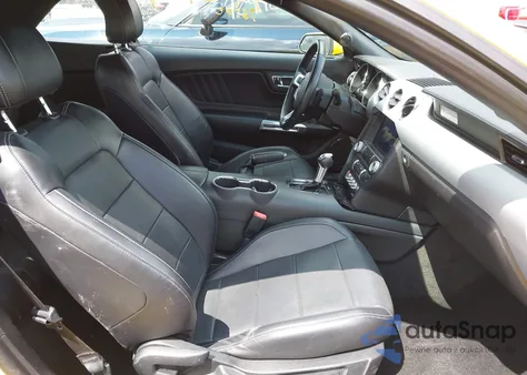 2017 Ford Mustang Gt Premium z USA, uszkodzony, nr VIN 1FATP8FF9H5292528